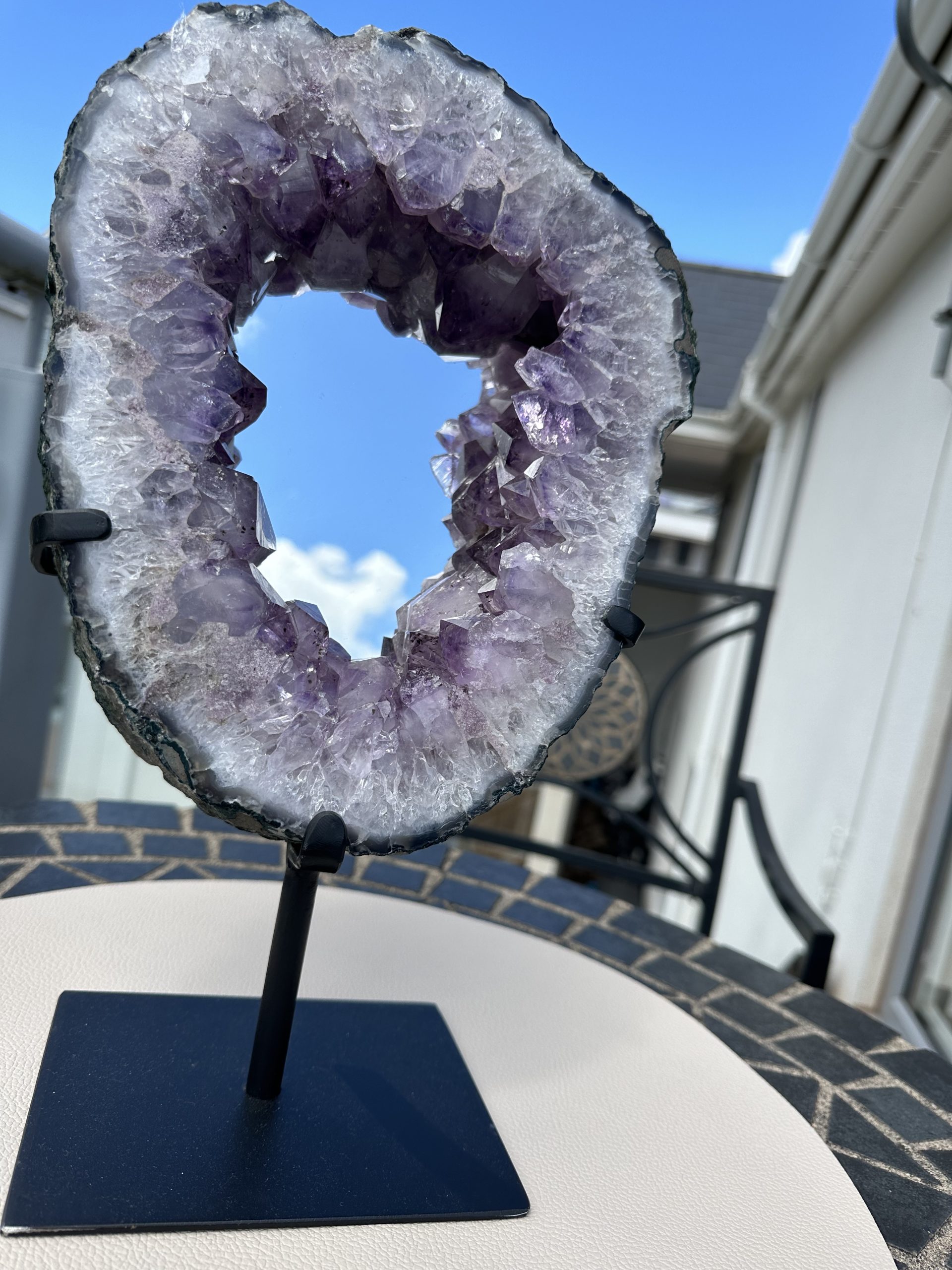 Won Amethyst Mirror Portal on Stand